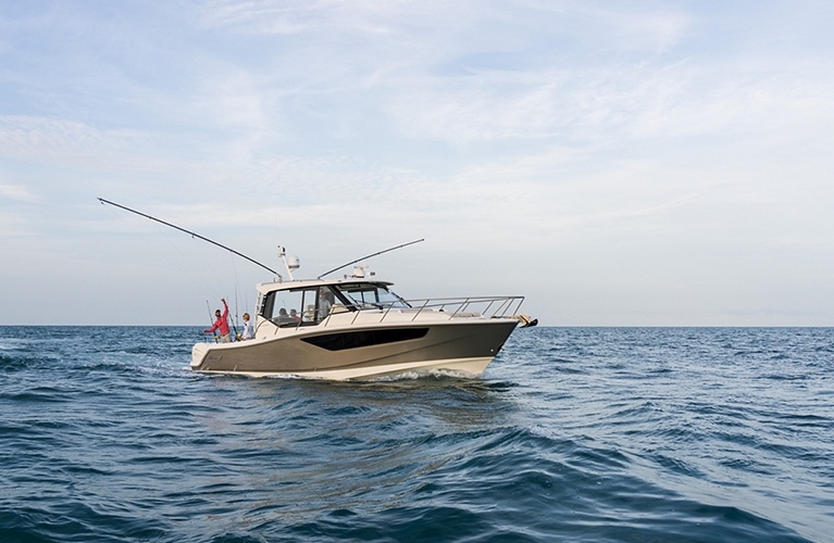 Boston Whaler 405 Conquest