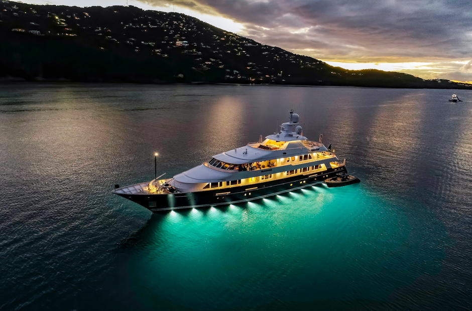 Feadship Broadwater