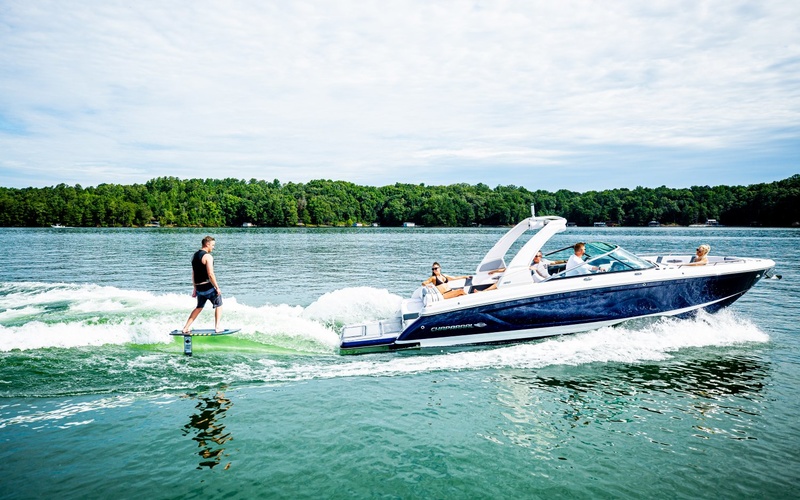 Chaparral 30 Surf