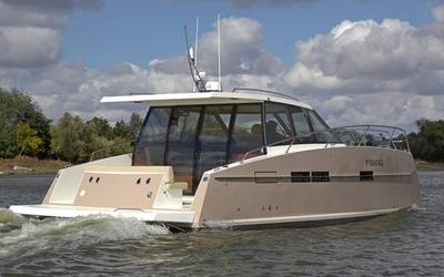 Aurora 33