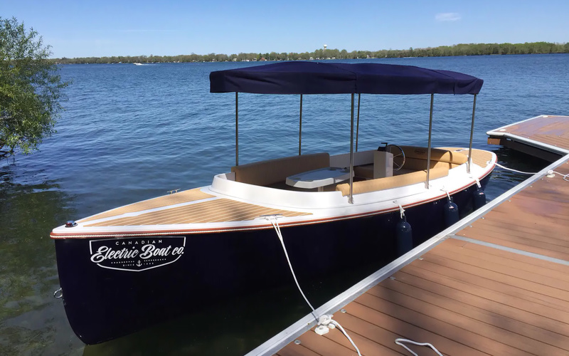 Vision Marine Technologies Fantail 217
