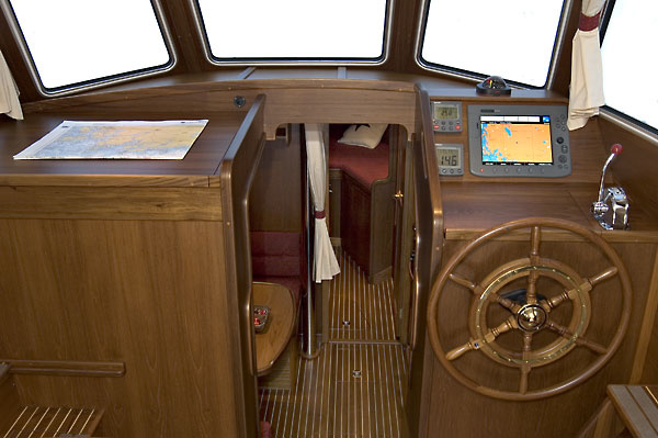 Nauticat  38