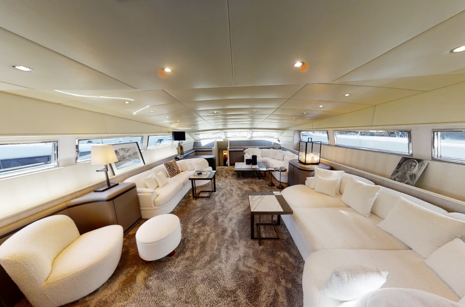 Mangusta Lauren V