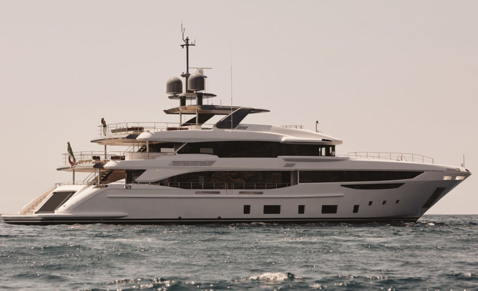 Benetti Diamond 145