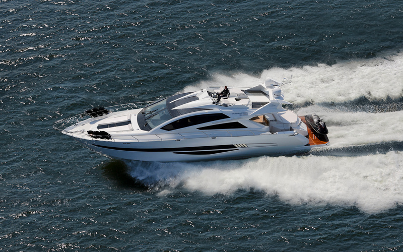 Galeon 700 Skydeck