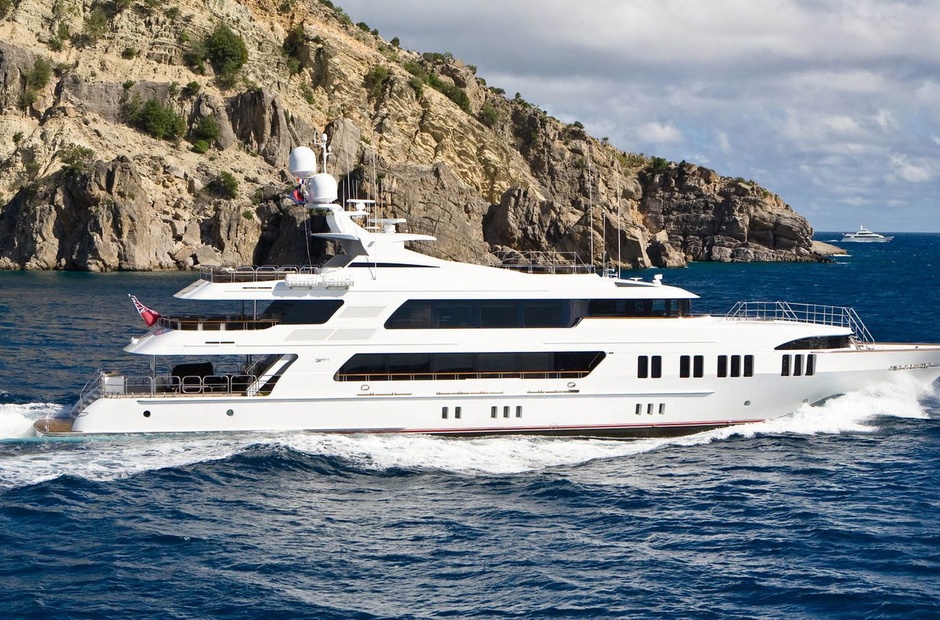 Trinity Yachts Ocean Club