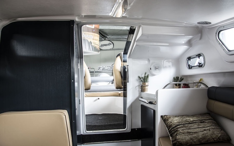 Manara 620 Cabin