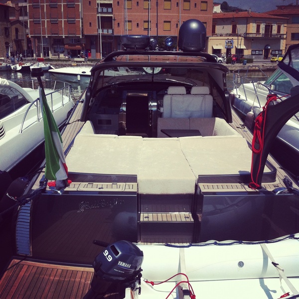 MD51 "Ball Breaker". View from the stern