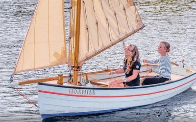 12 Feet «12 футов Динги» (12′ Dinghy) с одномачтовым рейковым парусным вооружением шлюп