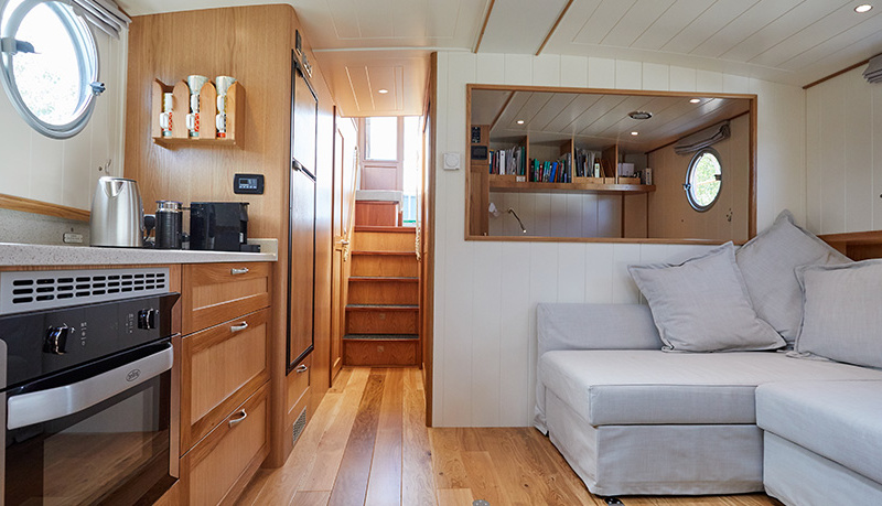 Piper 49M Motor Class Dutch Barge