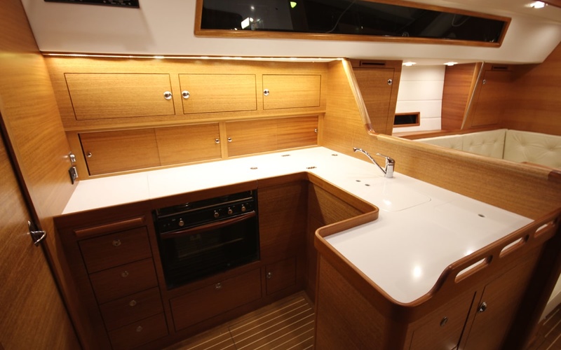 CR Yachts 410