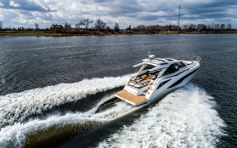 Galeon 405 HTS