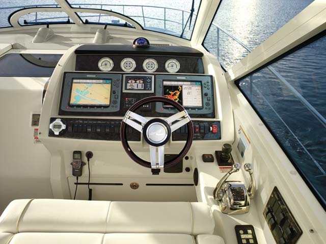 Sea Ray 450 Sundancer