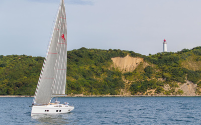 Hanse 548