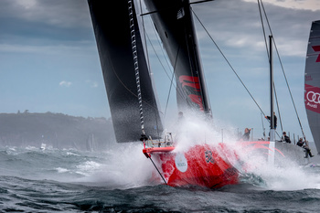 Rolex Sydney Hobart: рождественский &laquo;подарочек&raquo; от матери природы