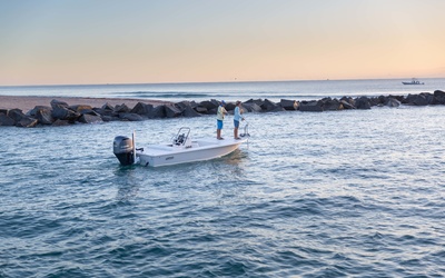 Hewes Redfisher 21