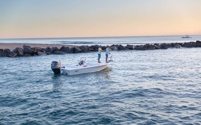 Hewes Redfisher 21