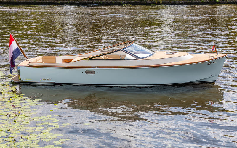 Long Island 29 Runabout