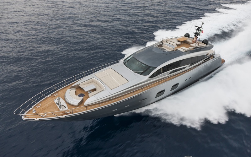 Pershing 108