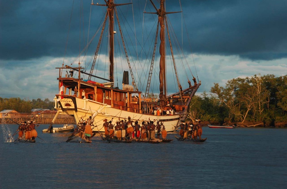 Konjo Boat builders  Silolona
