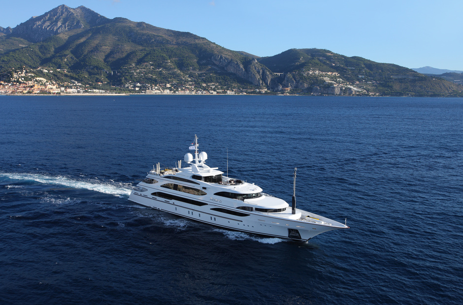 Benetti Adora