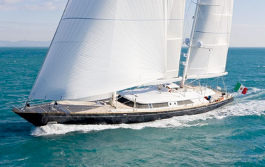 Perini Navi Piropo