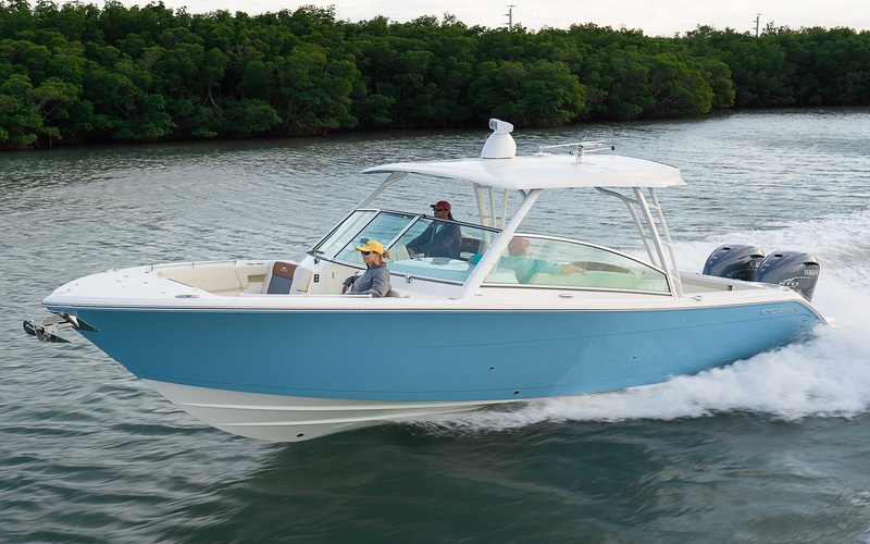 Cobia 330 DC