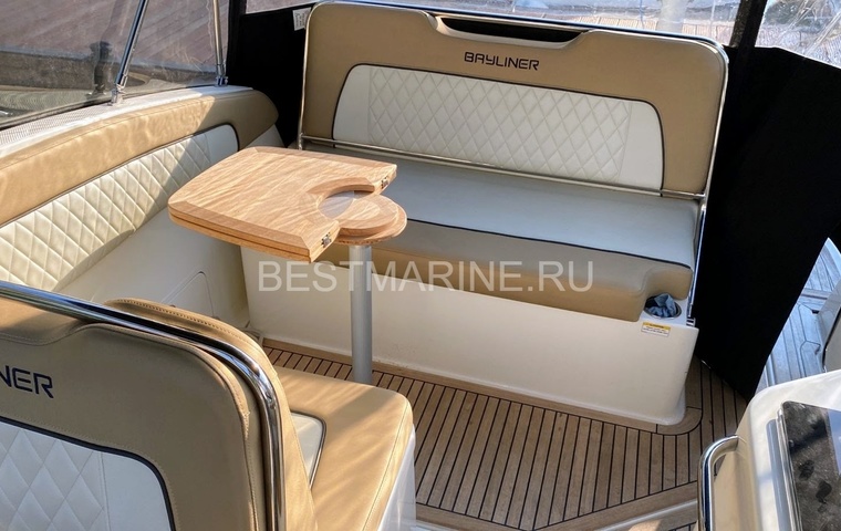 Bayliner 855 CR (2020)