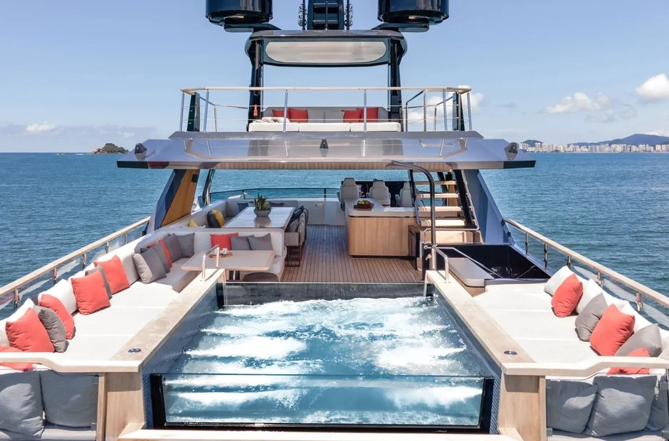 MCP Yachts Queen Tati