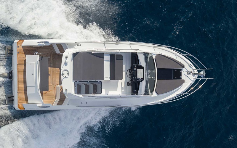 Galeon 300 Fly