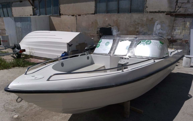 Akua Boat Касатка 520