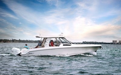 Boston Whaler 350 Realm