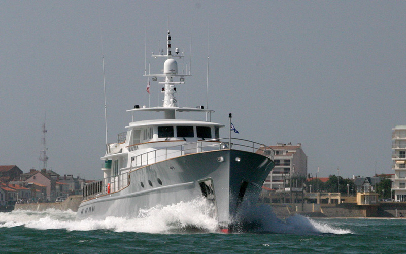 OCEA Commuter 130