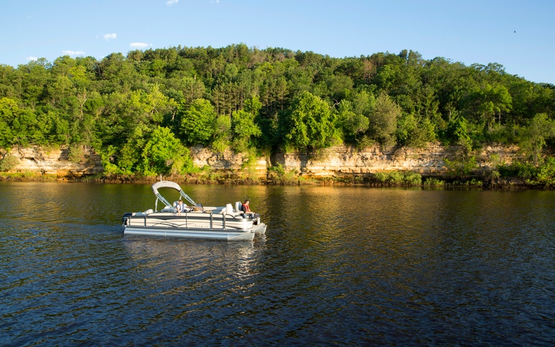 Premier Pontoons Cast A Way 241