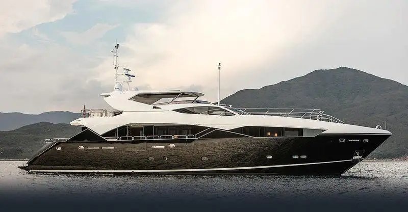 Sunseeker Oksanchik