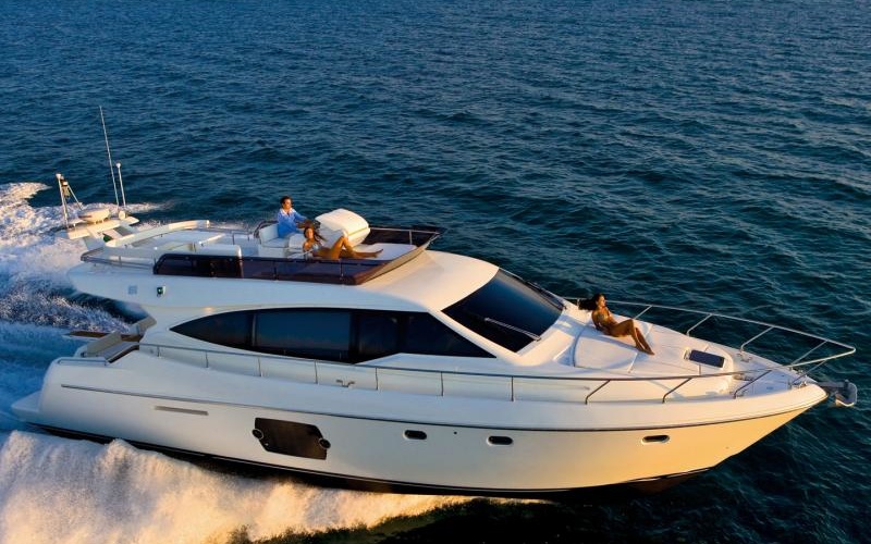 Ferretti 530