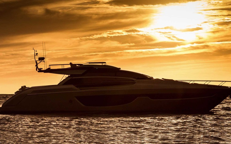 Riva 76' Perseo