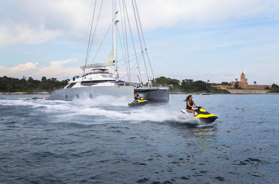 Custom Boats Huitane