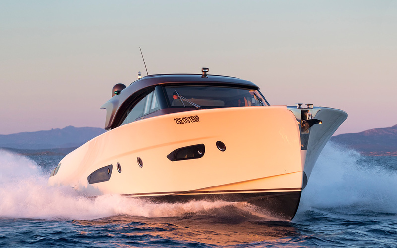 Solaris Power 57 Lobster