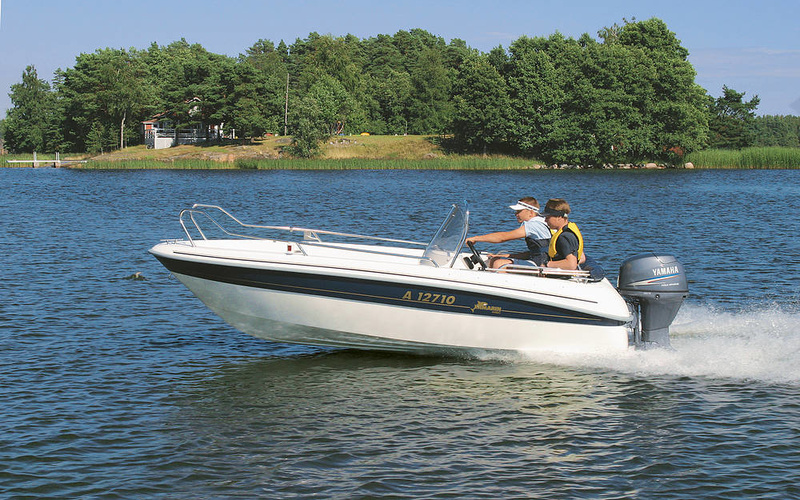 Yamarin 44 Side Console