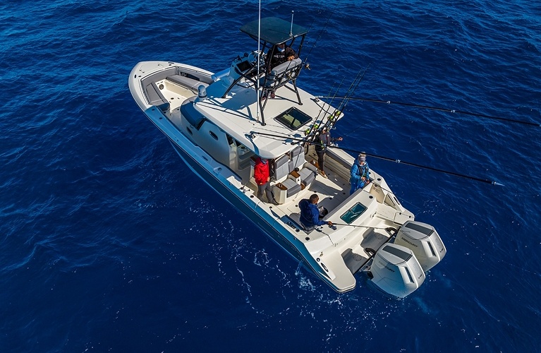 Boston Whaler 360 Outrage