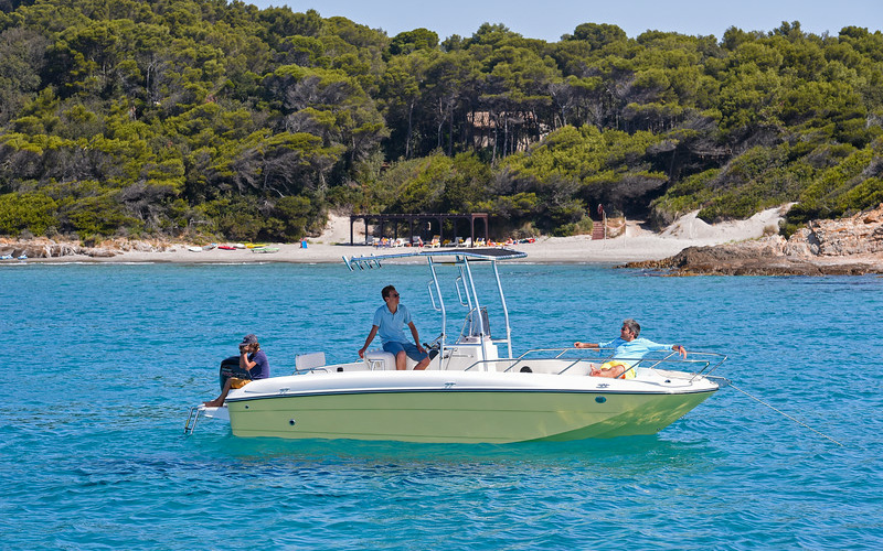 Bayliner Element CC7