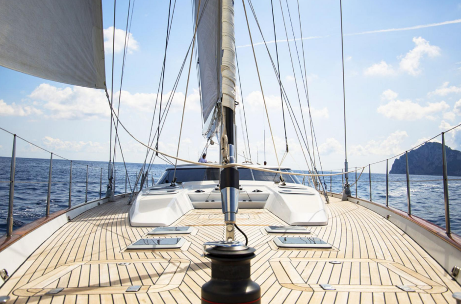 Alloy Yachts Imagine B