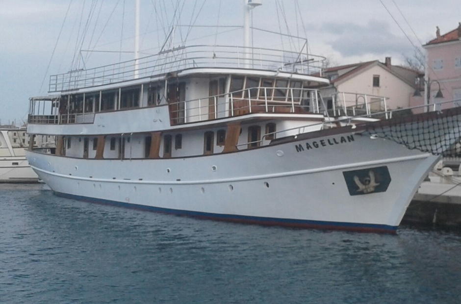 Custom Magellan