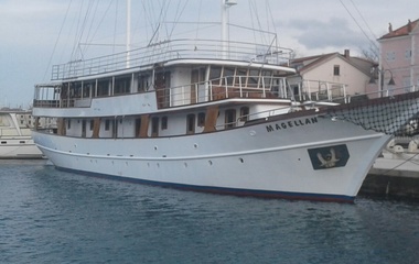 Custom Magellan