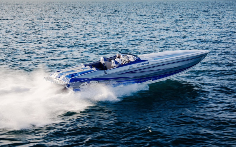 Cigarette 38' Top Gun