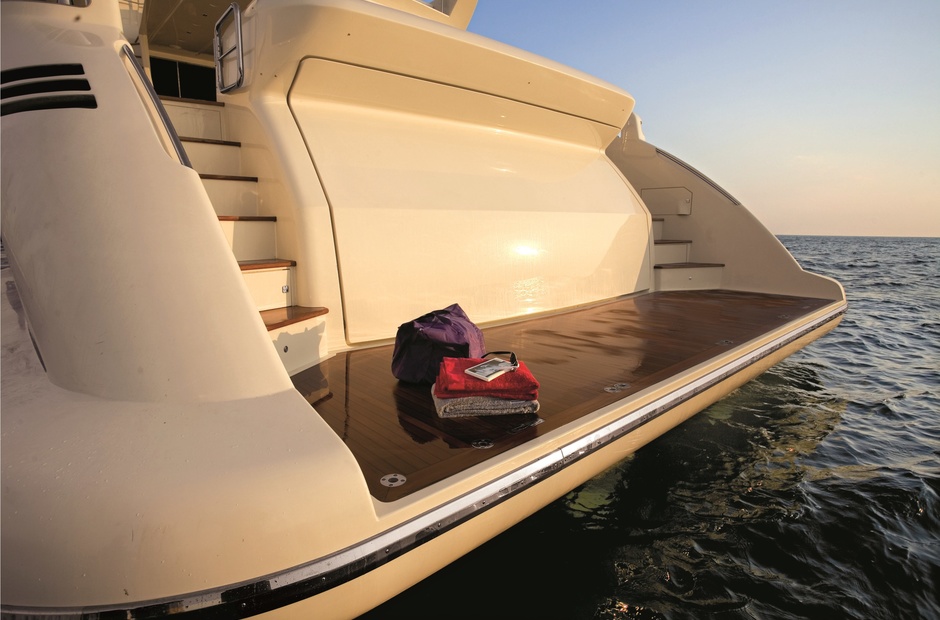 Azimut Duke