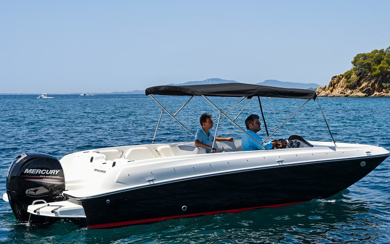 Bayliner Element E7