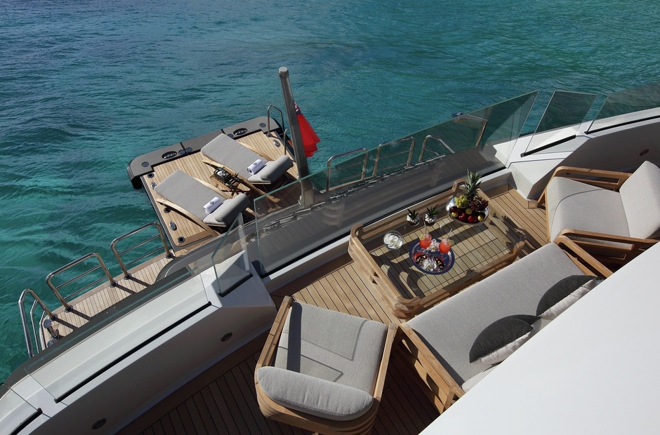 Crescent Custom Yachts Muchos Mas