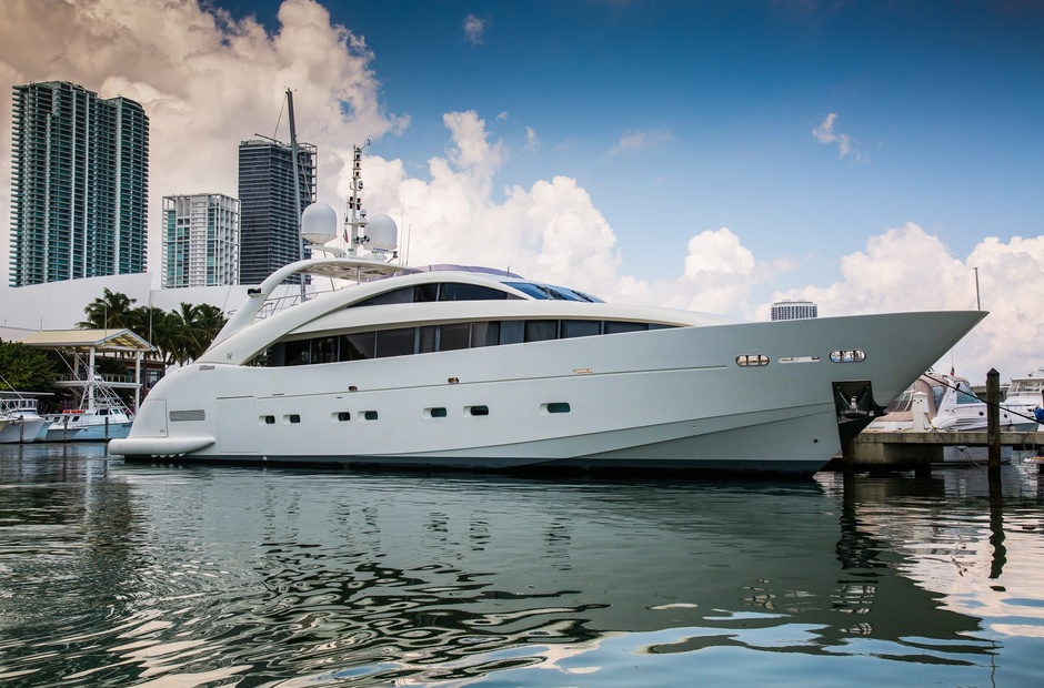 ISA Yachts Happy Hour